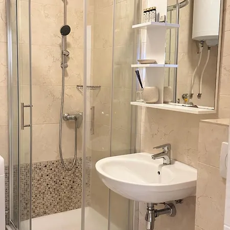 アパート Jaram *